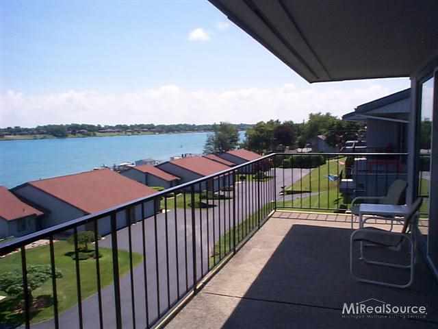 1715 River Road, Unit 50 St. Clair, MI 48079 - Photo 29 of 30 31157259-28.JPG