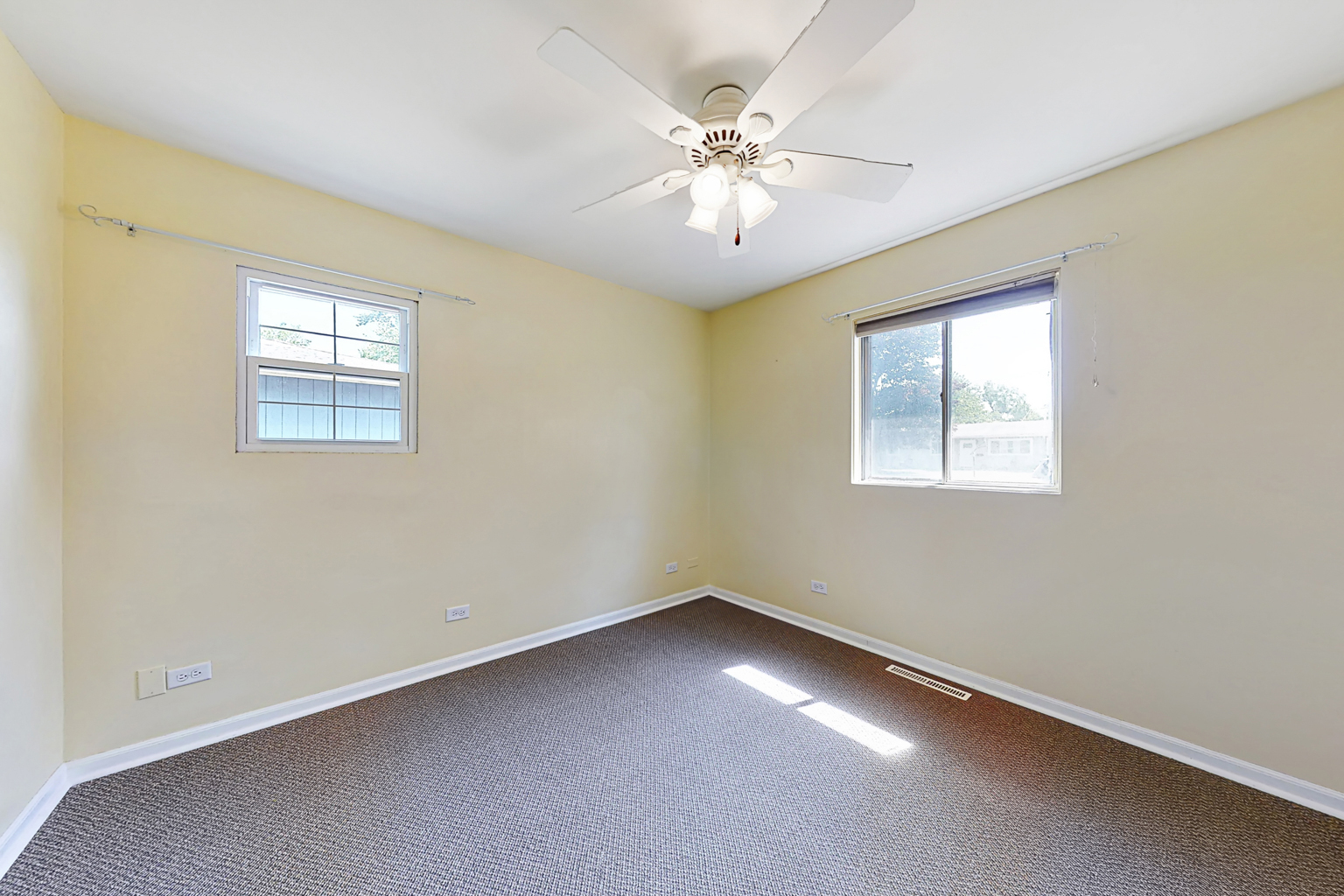 395 Dunbar Road Wauconda, IL 60084 - Photo 14 of 20