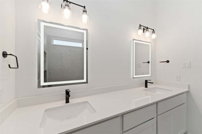 4710 Mallow Street, Unit B Houston, TX 77033 - Photo 18 of 24