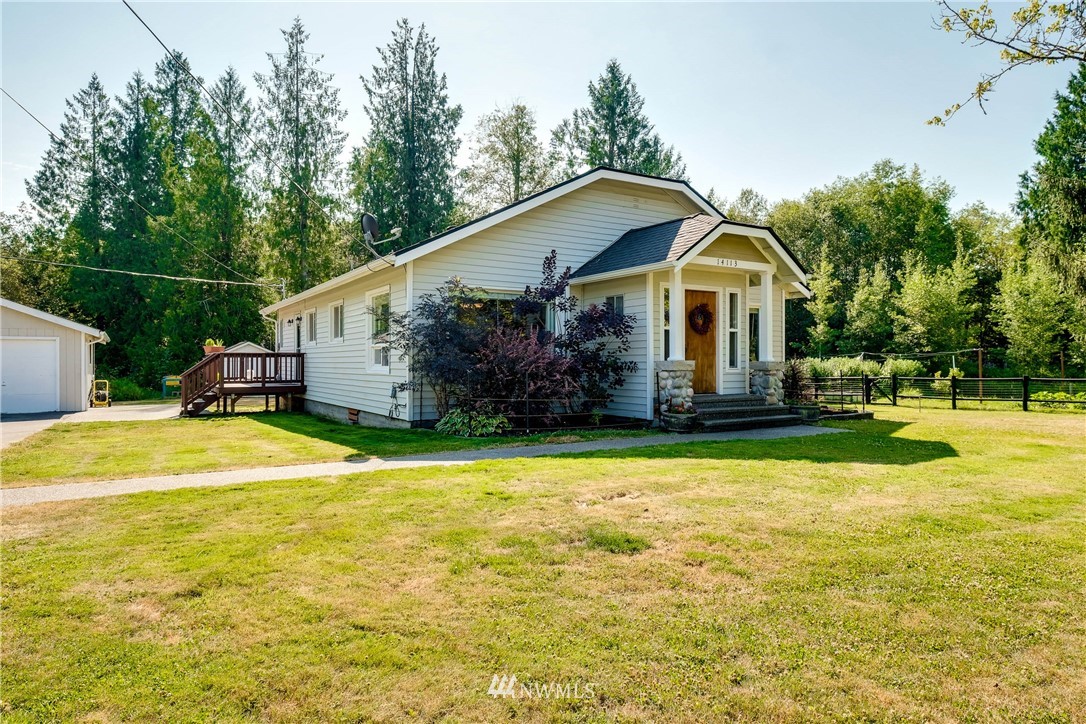 14113 Madrona Road Southwest Port Orchard, WA 98367 - Photo 2 of 40 Gallery Image 2