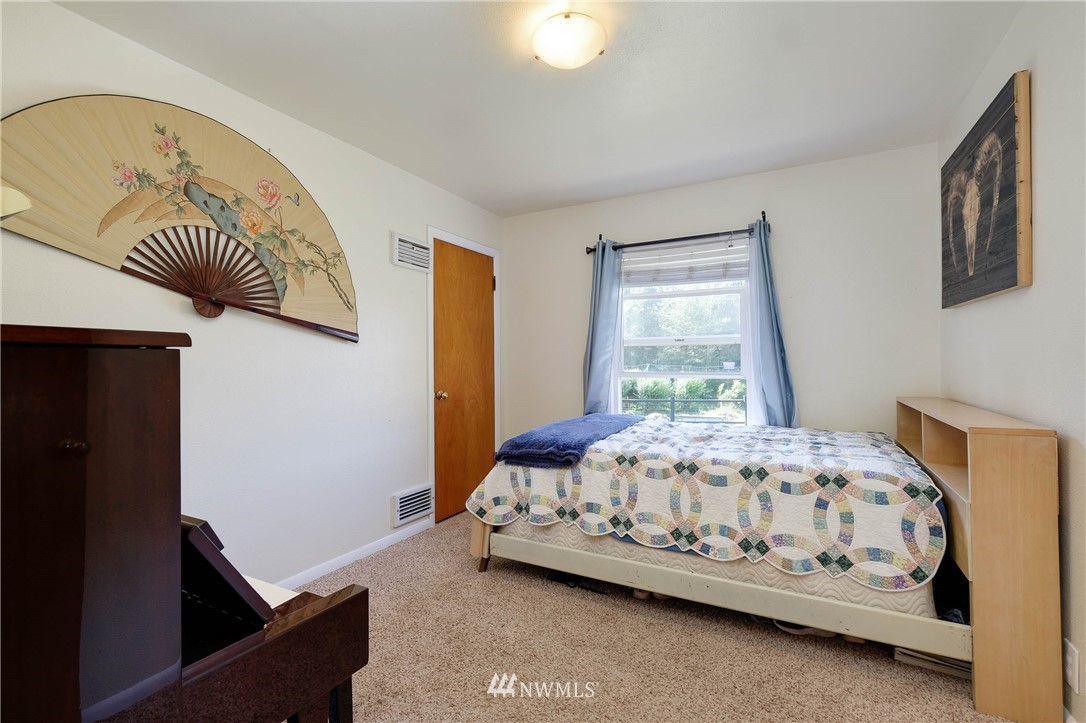 14113 Madrona Road Southwest Port Orchard, WA 98367 - Photo 25 of 40 Gallery Image 25