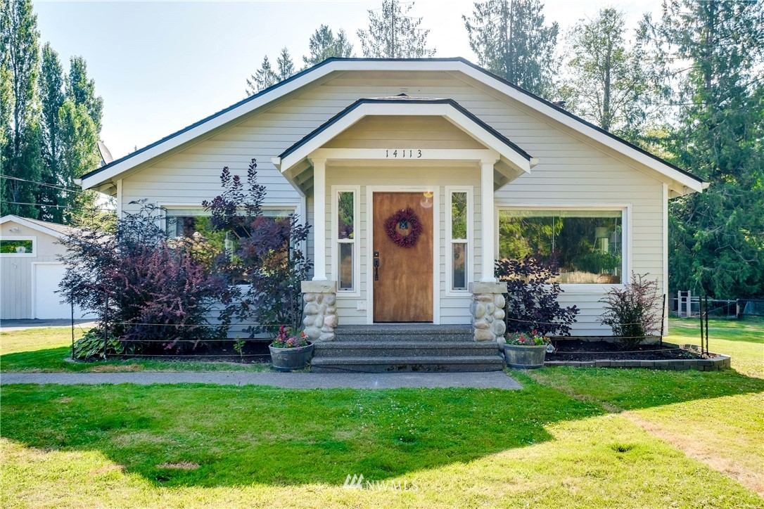 14113 Madrona Road Southwest Port Orchard, WA 98367 - Photo 4 of 40 Gallery Image 4