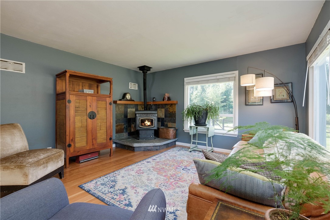 14113 Madrona Road Southwest Port Orchard, WA 98367 - Photo 9 of 40 Gallery Image 9