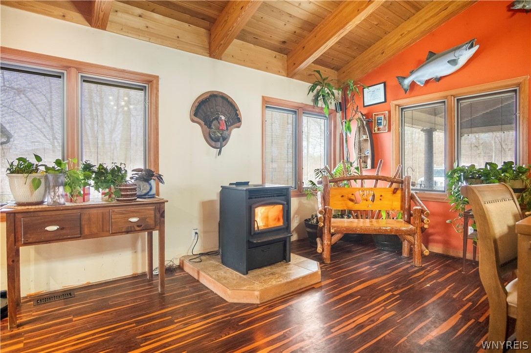 2995 Krueger Road Wheatfield, NY 14120 - Photo 14 of 49 FAMILY RM W/PELLET STOVE