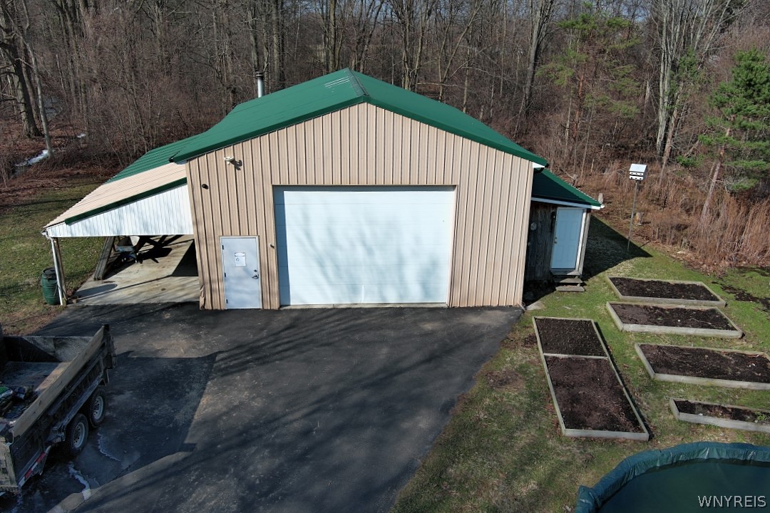 2995 Krueger Road Wheatfield, NY 14120 - Photo 7 of 49 CARPORT/OUTBLDG