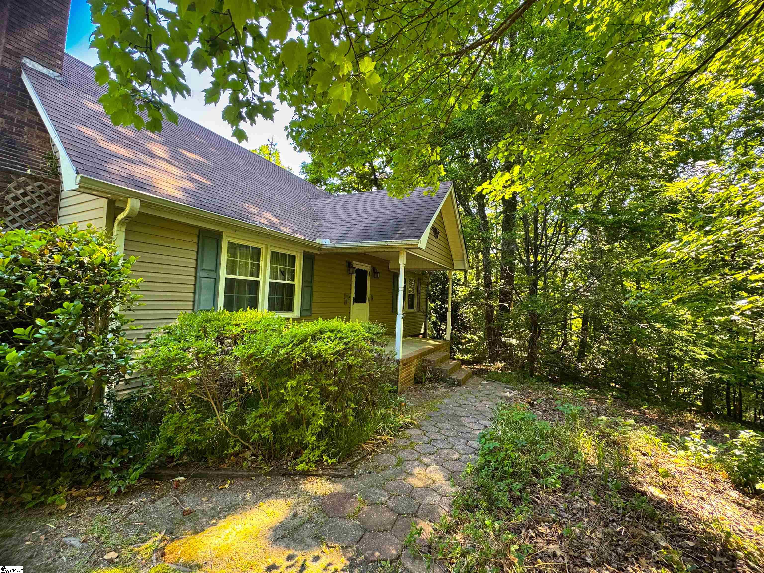 213 Anthony Road Pickens, SC 29671 - Photo 7 of 39