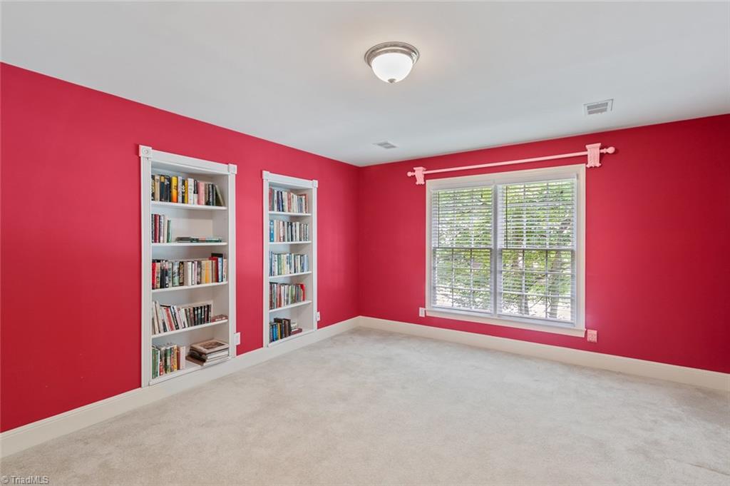 3916 Wesseck Drive High Point, NC 27265 - Photo 17 of 22 Gallery Image 17