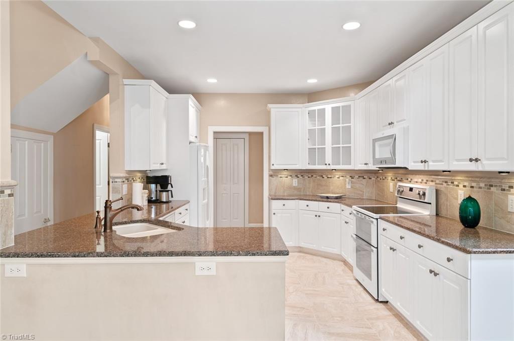 3916 Wesseck Drive High Point, NC 27265 - Photo 8 of 22 Gallery Image 8