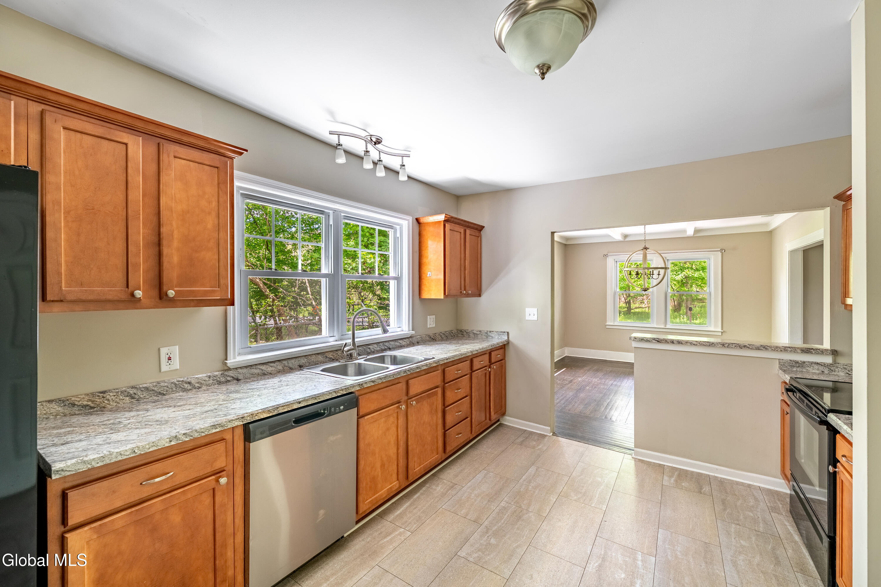 9 Schermerhorn Road Rotterdam, NY 12306 - Photo 14 of 25 DSC05309-HDR