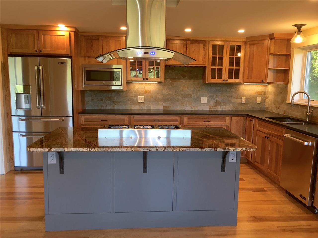102 Baird Road Stowe, VT 05672 - Photo 8 of 30 Gallery Image 8