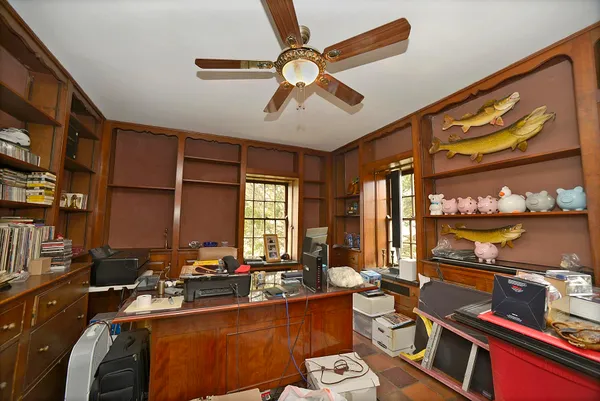 $700,000 | 2221 Twin Oak Road, Peru, IL 61354