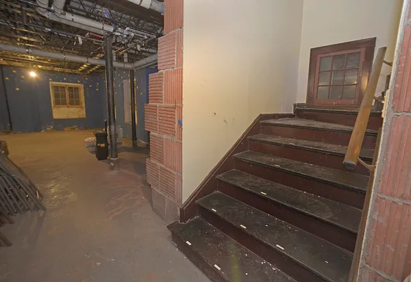 $700,000 | 2221 Twin Oak Road, Peru, IL 61354