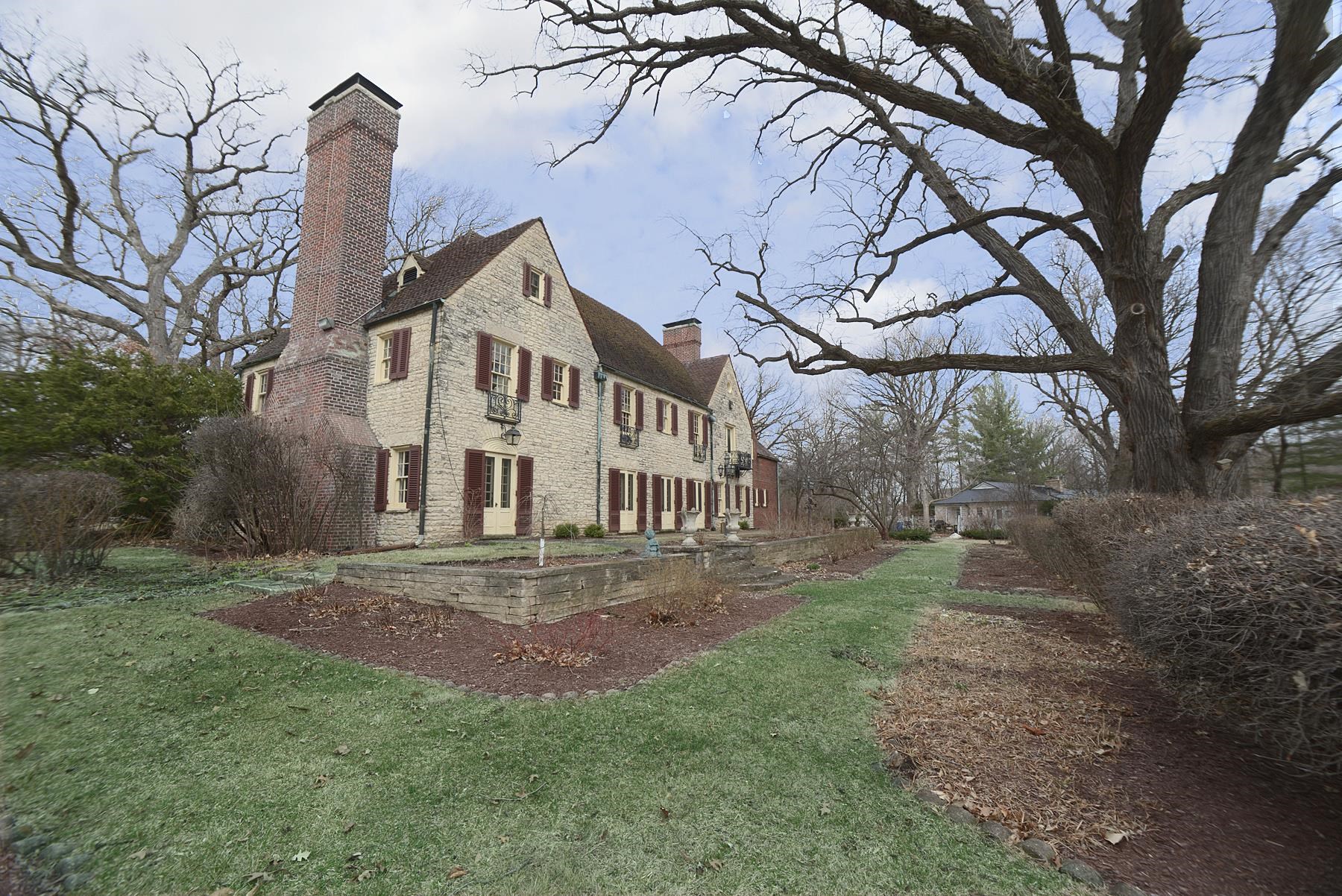 2221 Twin Oak Road Peru, IL 61354 - Photo 7 of 63