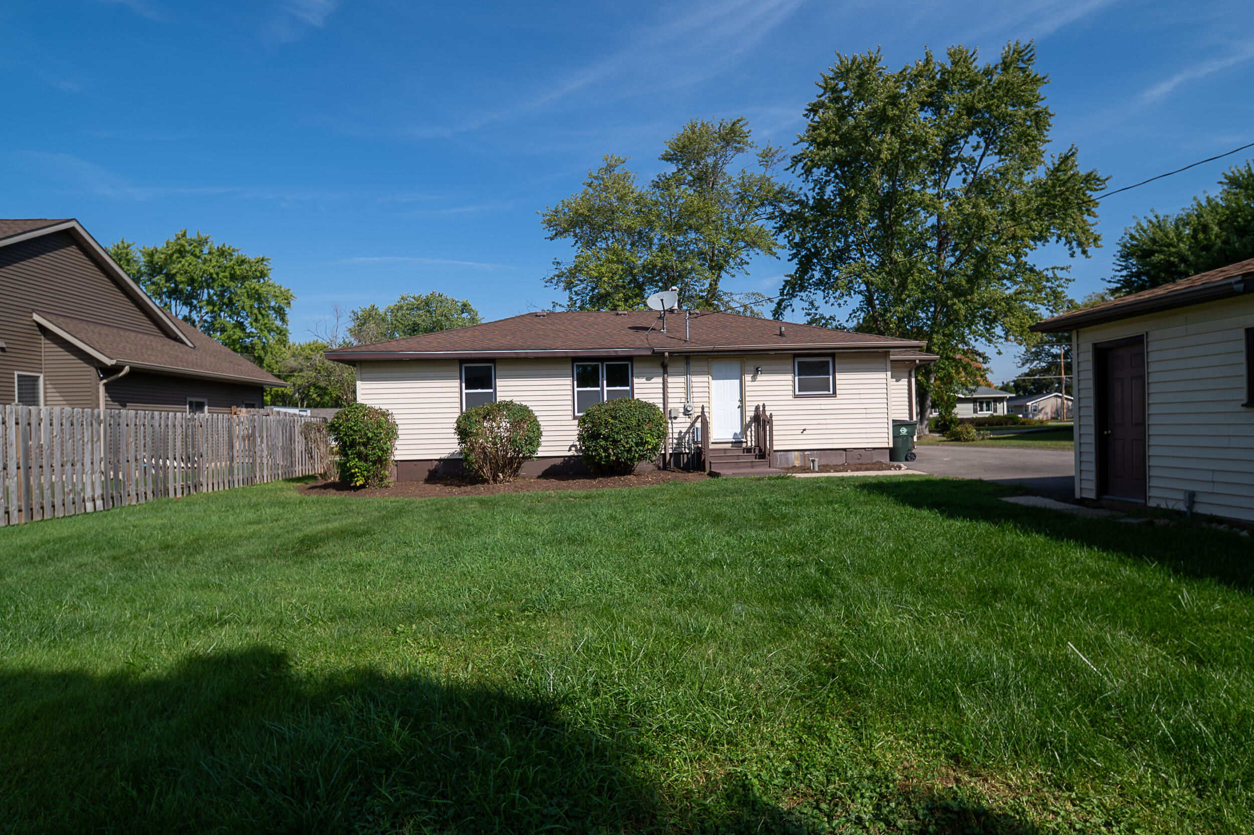 1857 Willow Road Twin Lakes, WI 53181 - Photo 4 of 17 _DSC6918