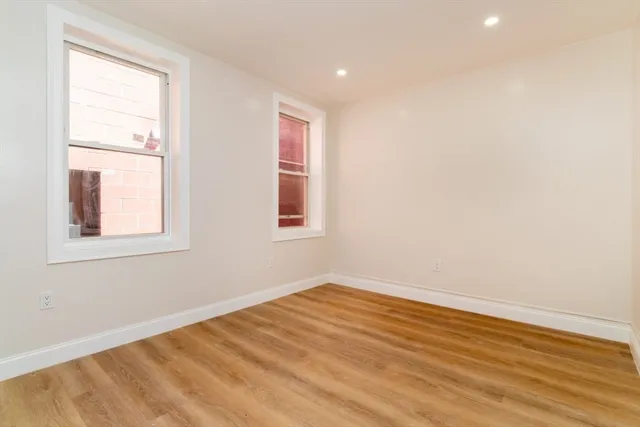 $3,000 | 331 Centre Street, Unit 2A, Boston, MA 02130