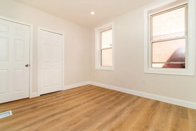 $3,000 | 331 Centre Street, Unit 2A, Boston, MA 02130