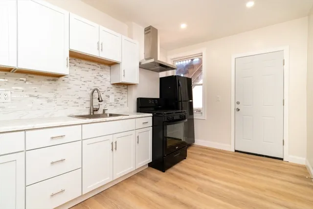 $3,000 | 331 Centre Street, Unit 2A, Boston, MA 02130