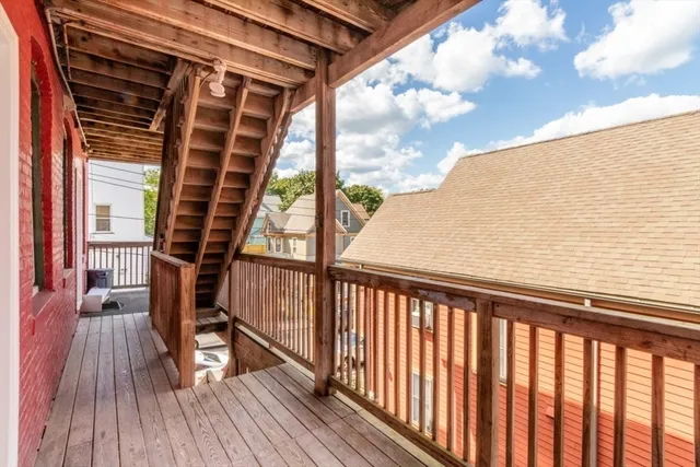 $3,000 | 331 Centre Street, Unit 2A, Boston, MA 02130