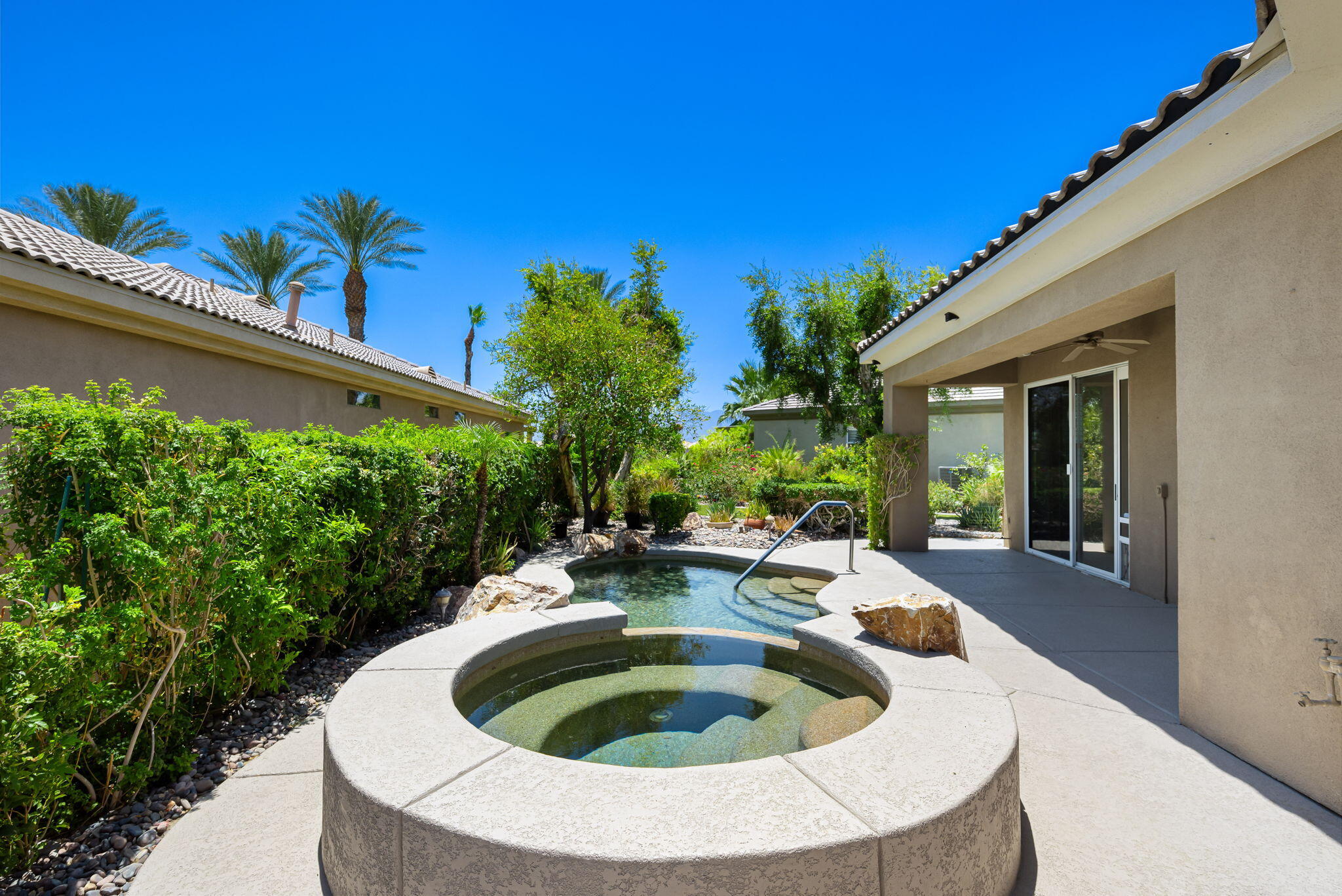 44528 Knightswood Road Indio, CA 92201 - Photo 38 of 46 a view of swimming pool with outdoor seating