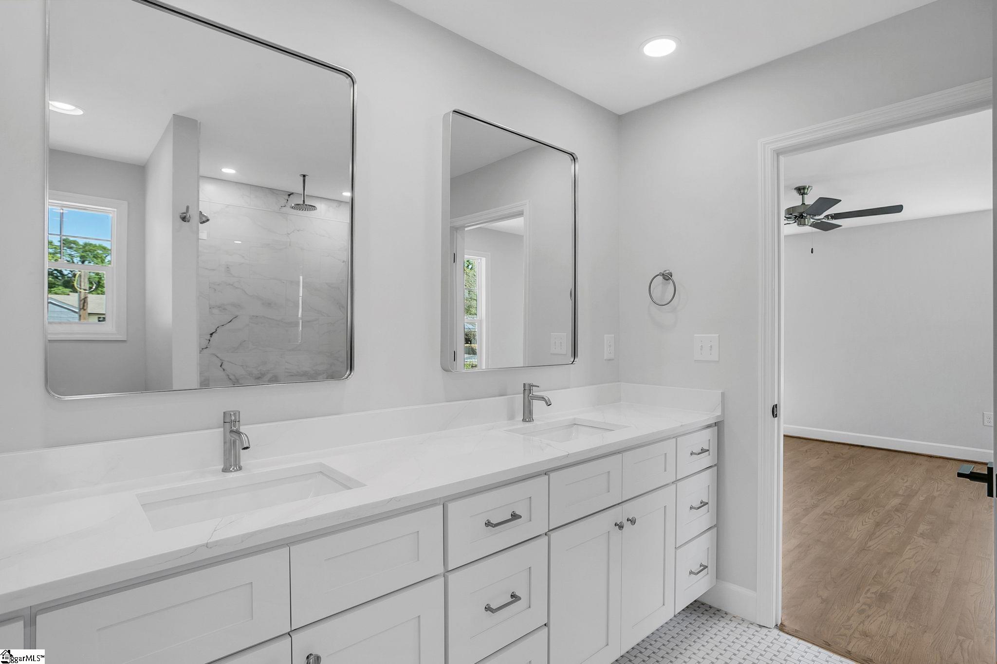 24 Farmington Road Greenville, SC 29605 - Photo 33 of 42 Gallery Image 33