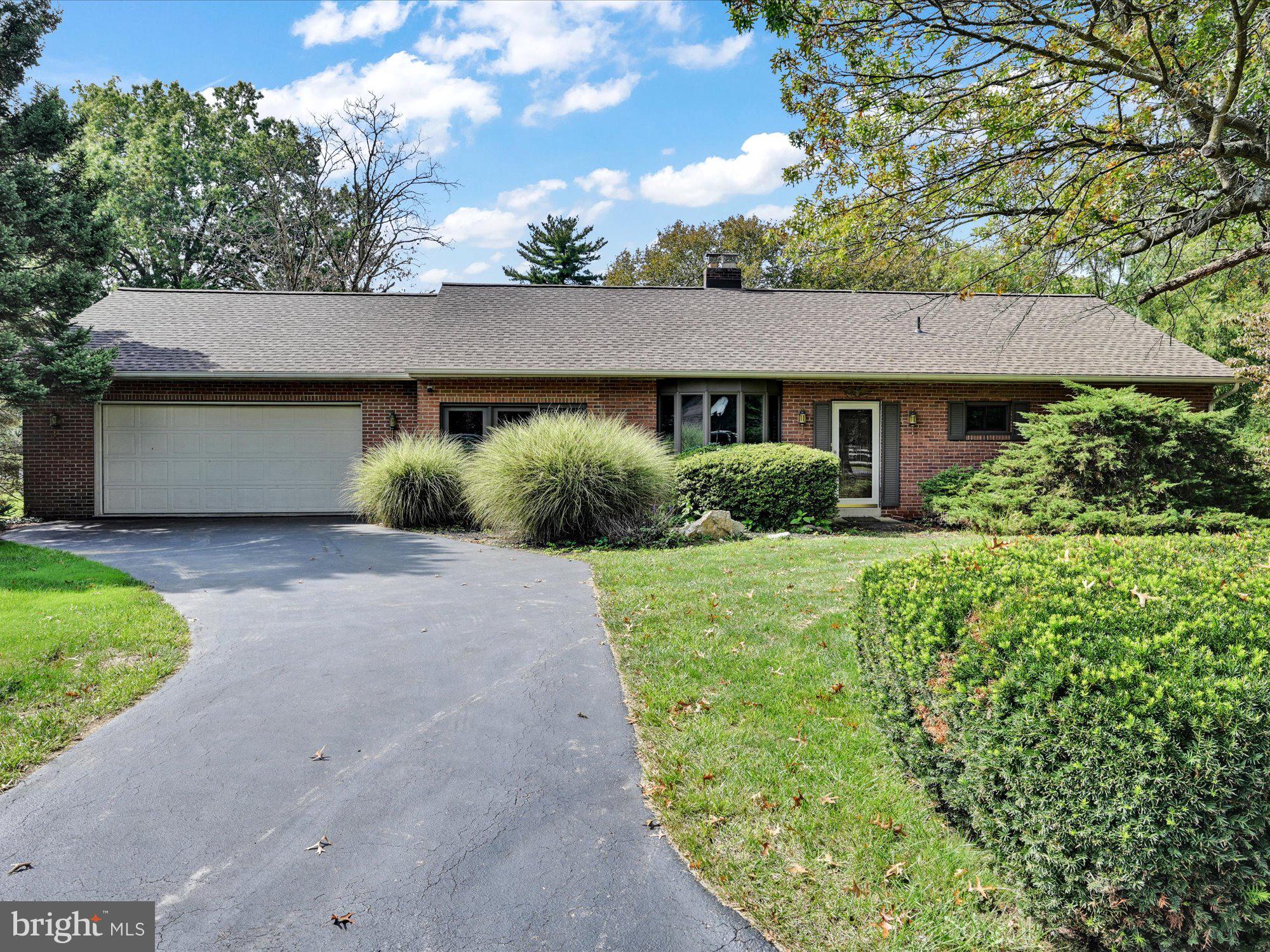 4 Gable Park Road Lancaster, PA 17603 - Photo 2 of 35 Gallery Image 2
