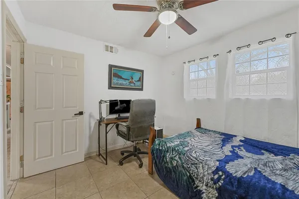 $240,000 | 1605 East Lovers Lane, Arlington, TX 76010