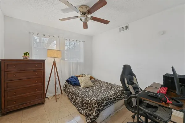 $240,000 | 1605 East Lovers Lane, Arlington, TX 76010
