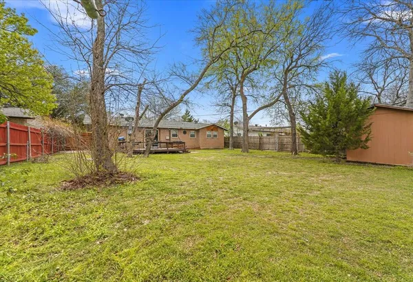 $240,000 | 1605 East Lovers Lane, Arlington, TX 76010