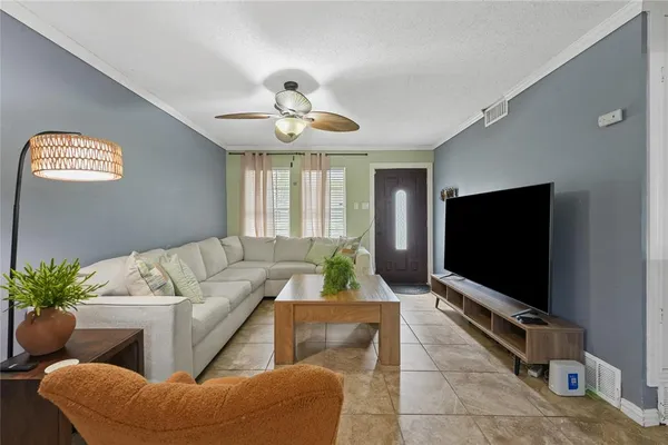 $240,000 | 1605 East Lovers Lane, Arlington, TX 76010