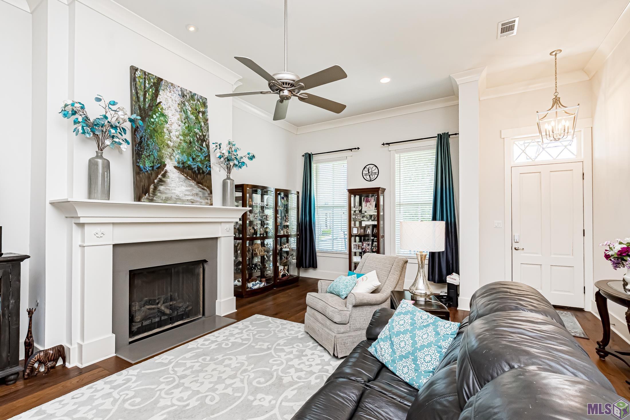 6324 Muir Street Baton Rouge, LA 70817 - Photo 7 of 22 Living Room