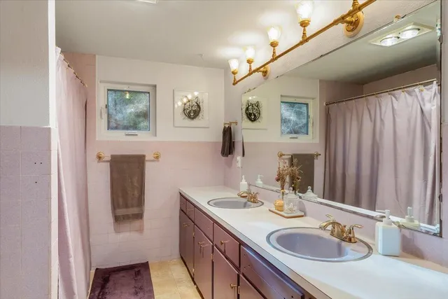 $425,000 | 30684 Crag View Drive, Dunsmuir, CA 96025