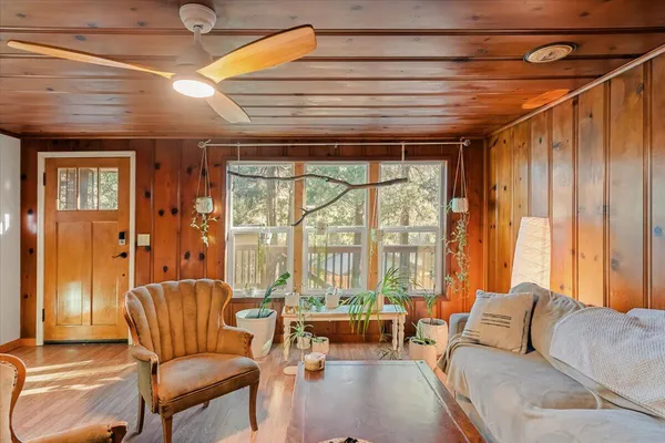 $379,000 | 30684 Crag View Drive, Dunsmuir, CA 96025