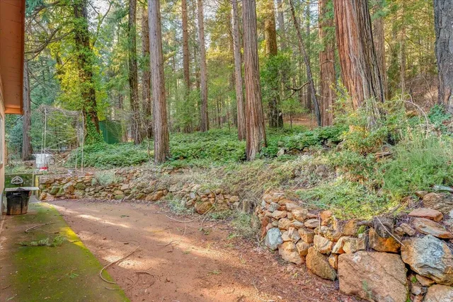 $425,000 | 30684 Crag View Drive, Dunsmuir, CA 96025