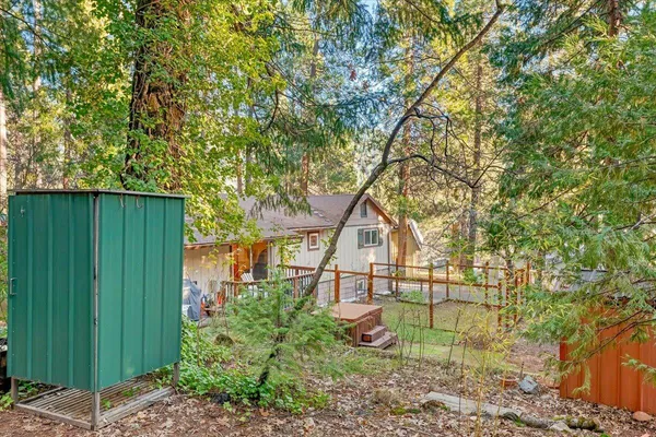 $379,000 | 30684 Crag View Drive, Dunsmuir, CA 96025