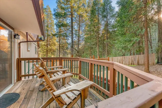 $425,000 | 30684 Crag View Drive, Dunsmuir, CA 96025