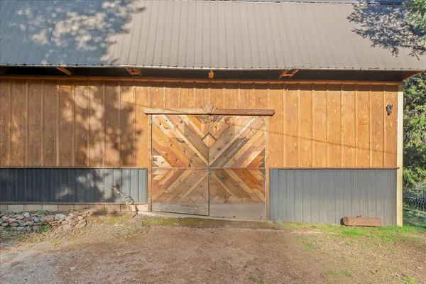 $379,000 | 30684 Crag View Drive, Dunsmuir, CA 96025