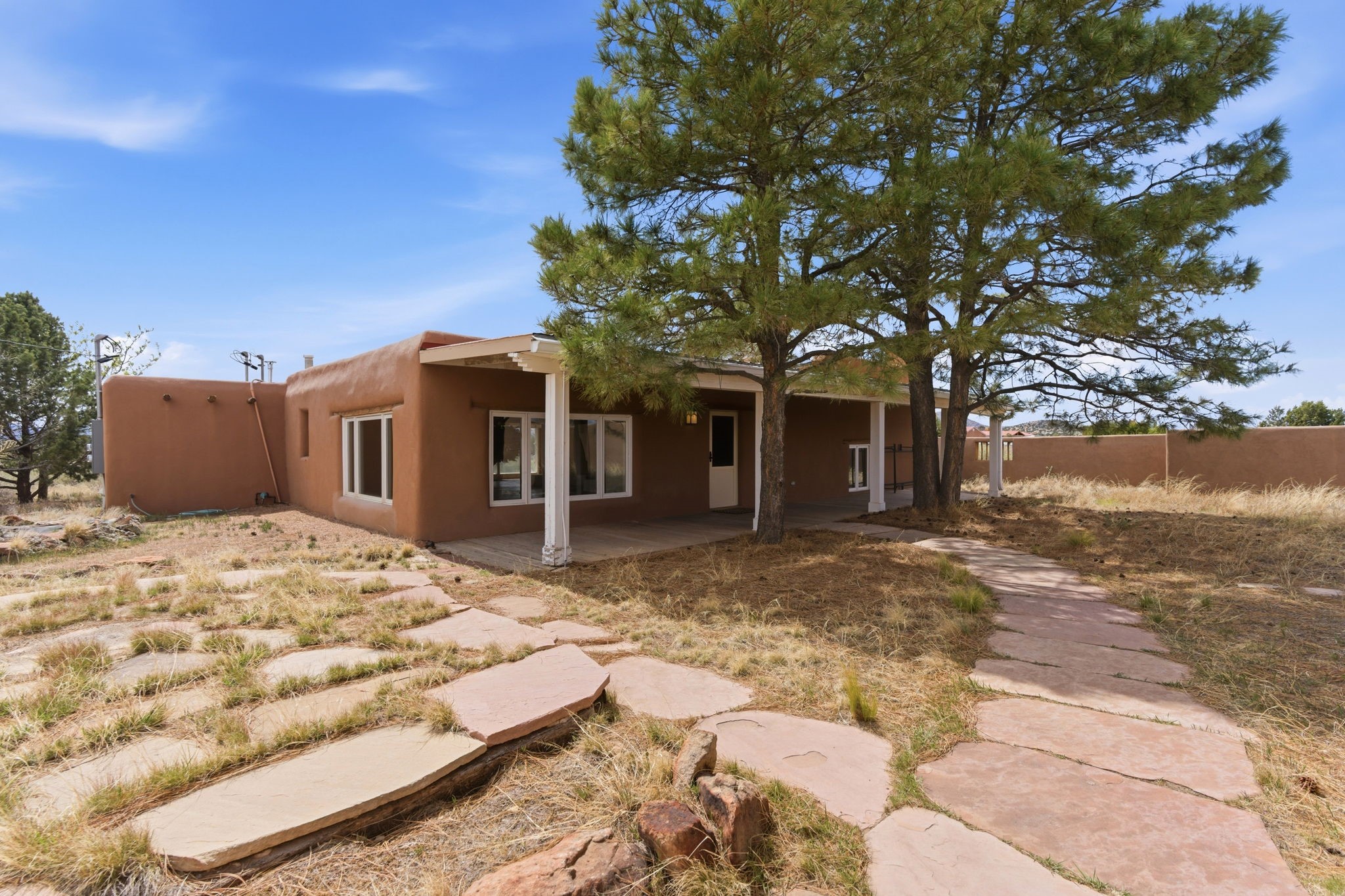 3 Ab Apache Road Santa Fe, NM 87508 - Photo 7 of 89 Unit B - main house