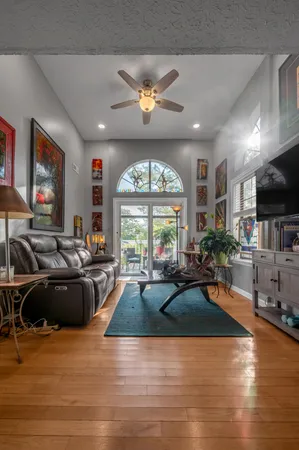 $179,000 | 404 Bainbridge Court, Unit A4, Lexington, KY 40509
