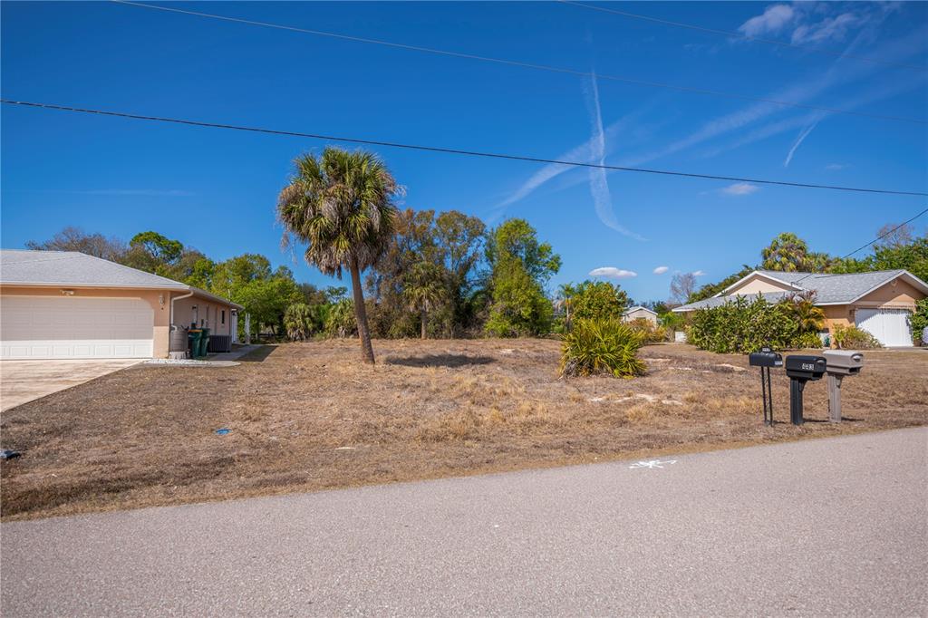 443 Fairmont Terrace Port Charlotte, FL 33954 - Photo 11 of 77