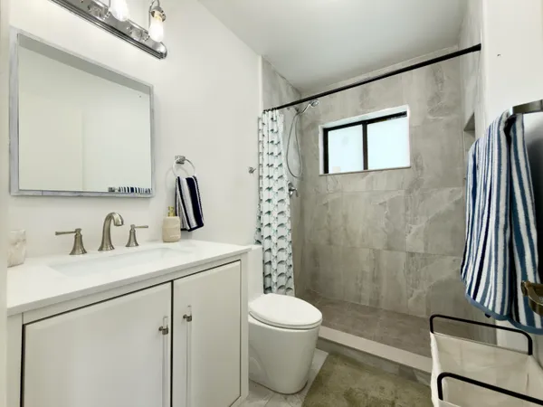 $2,700 | 210 Ocean Parkway, Boynton Beach, FL 33435