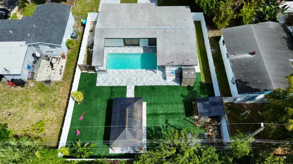 $2,700 | 210 Ocean Parkway, Boynton Beach, FL 33435