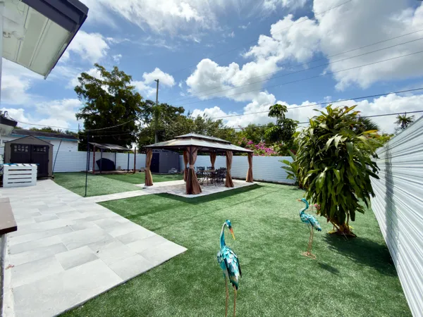 $2,700 | 210 Ocean Parkway, Boynton Beach, FL 33435