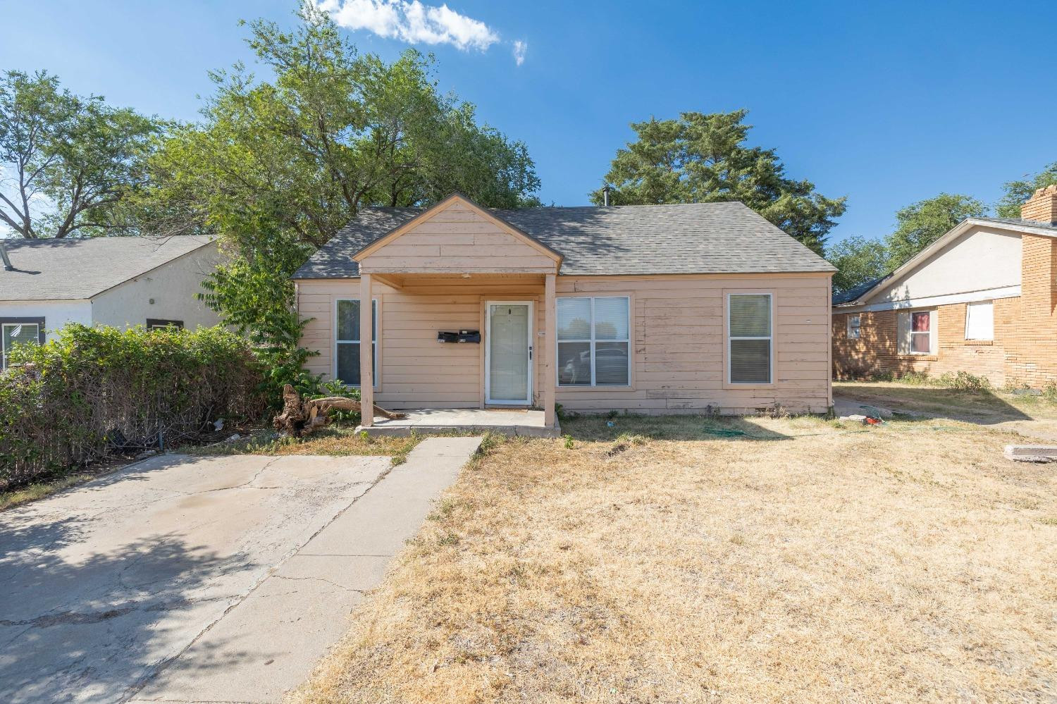 2114 20th Street Lubbock, TX 79411 - Photo 1 of 19 Photo 1