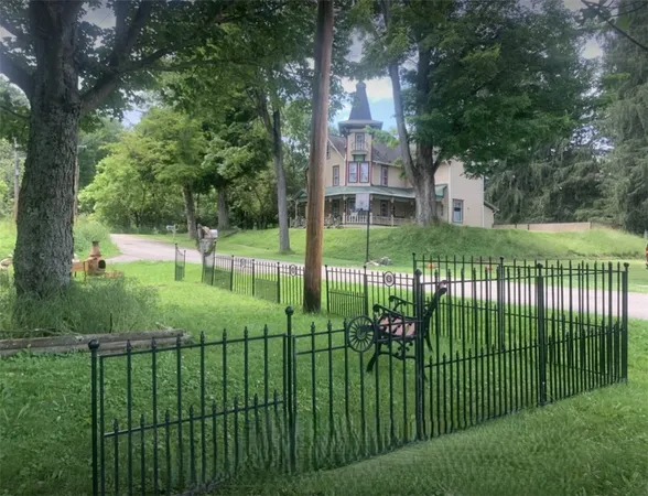 $155,500 | 42 Sunnyside Street, Friendship, NY 14739