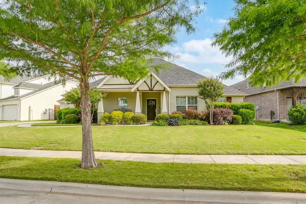 $579,000 | 321 Bluestem Lane, Aledo, TX 76008