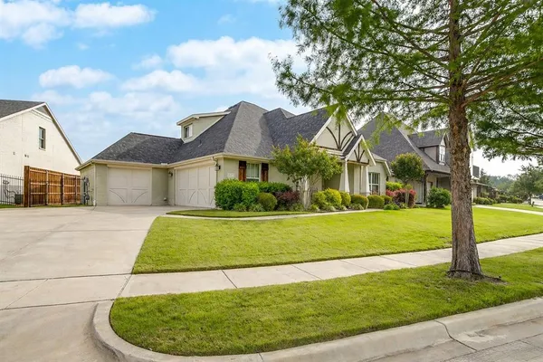 $579,000 | 321 Bluestem Lane, Aledo, TX 76008