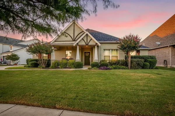 $579,000 | 321 Bluestem Lane, Aledo, TX 76008