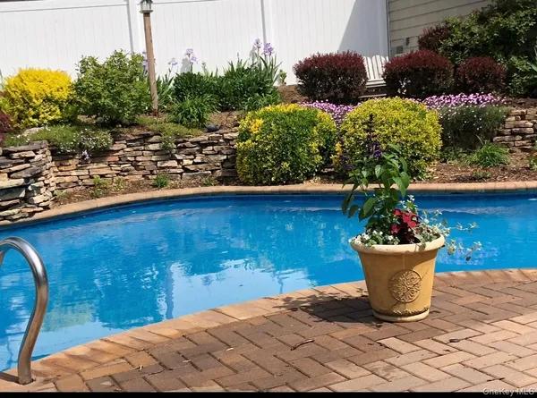 $890,000 | 105 Myrtle Avenue, Port Jefferson, NY 11777