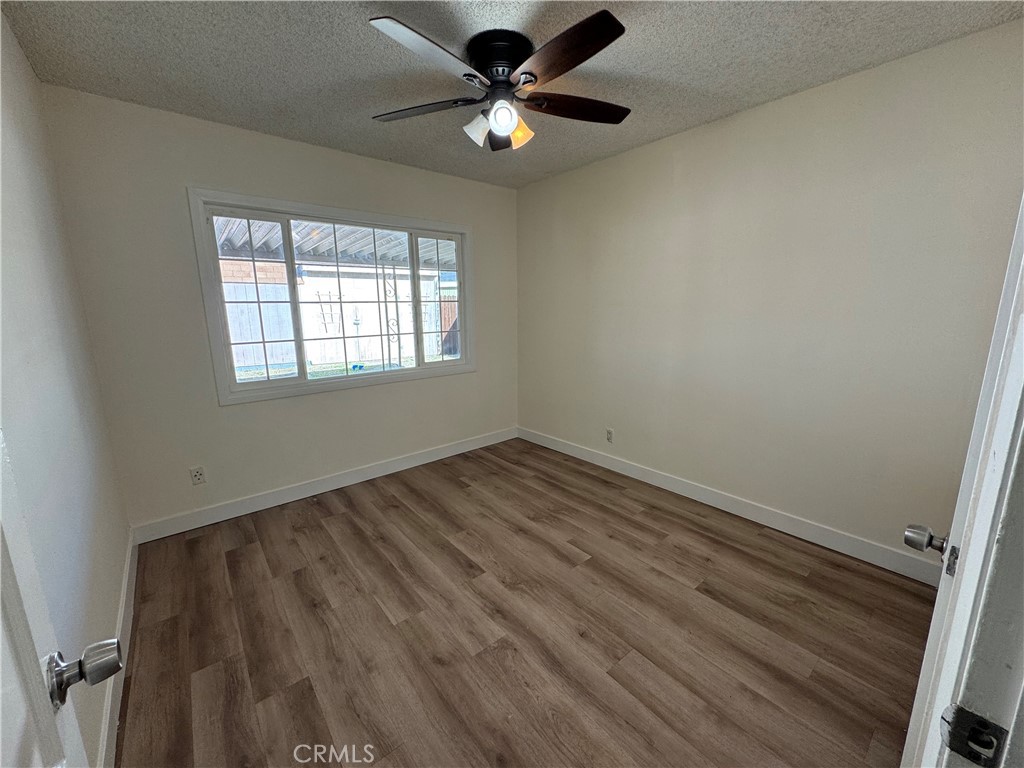 19427 Hart Street Reseda, CA 91335 - Photo 16 of 25