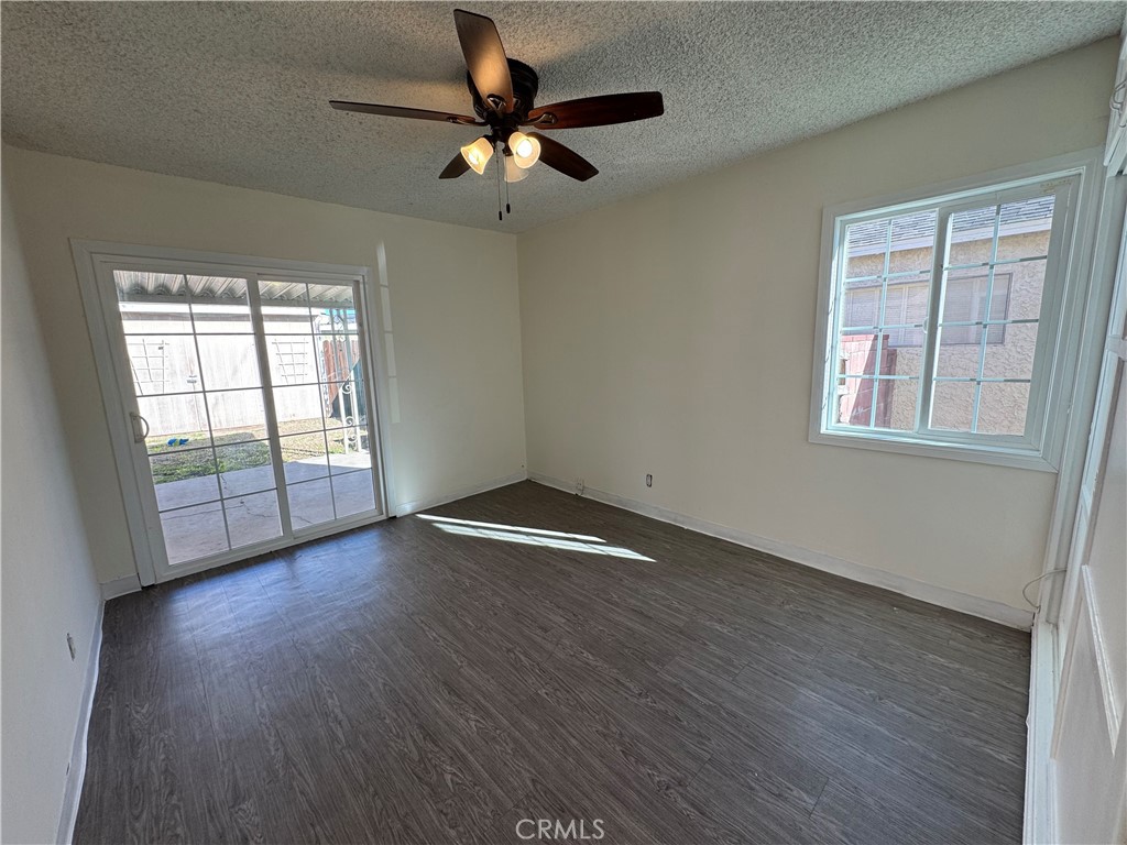 19427 Hart Street Reseda, CA 91335 - Photo 18 of 25